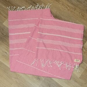 Teema Turkish Beach Towel - 100% Turkish Cotton - Sand Free - Fast Drying Pink